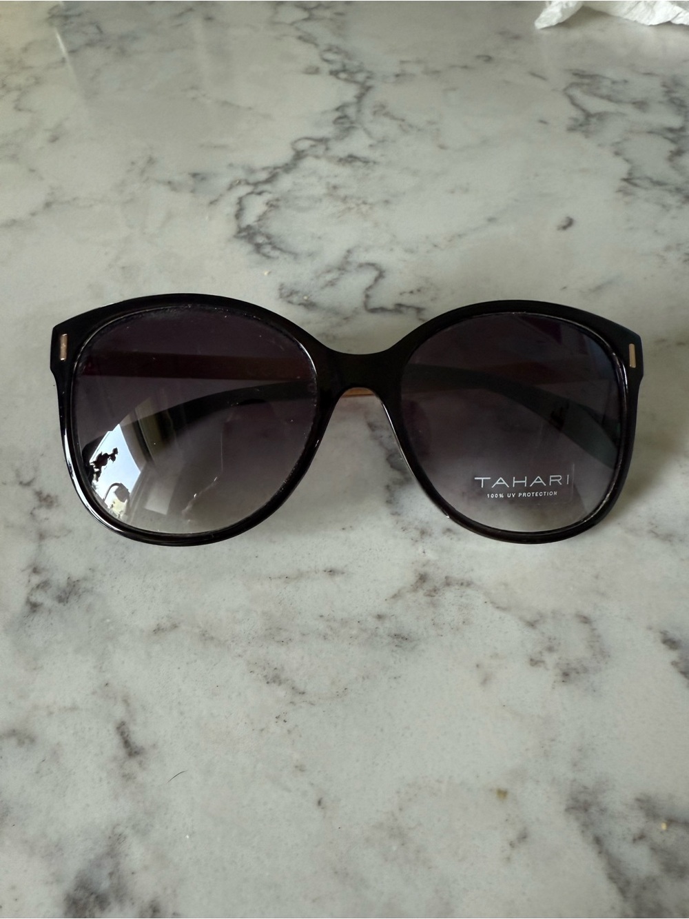 Tahari Women's Black Gradient Oversized Round Sunglasses